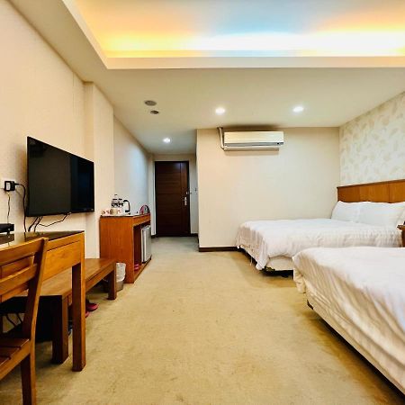Mucha Boutique Hotel Yilan Buitenkant foto