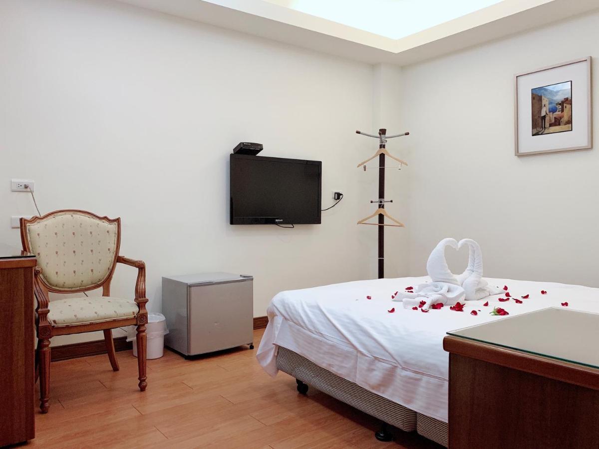 Mucha Boutique Hotel Yilan Buitenkant foto