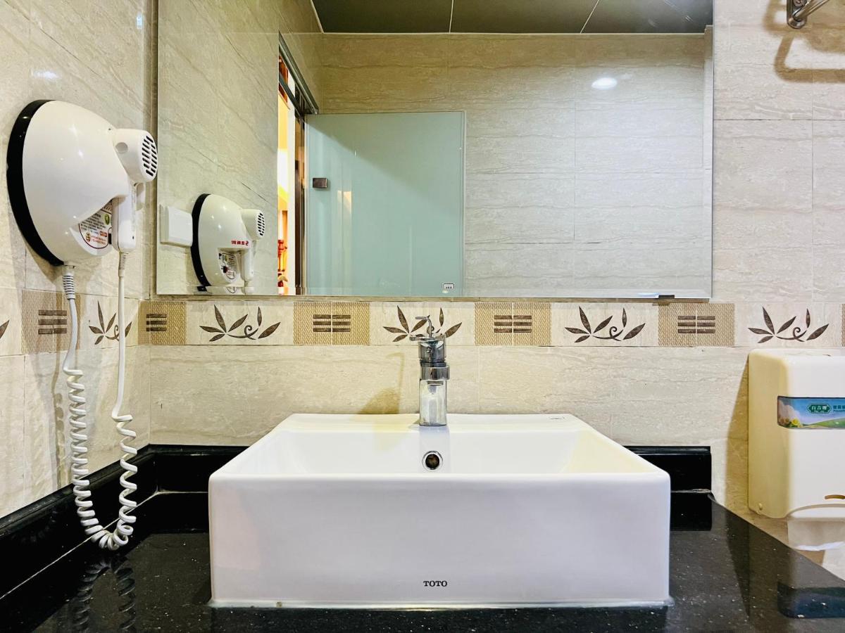 Mucha Boutique Hotel Yilan Buitenkant foto
