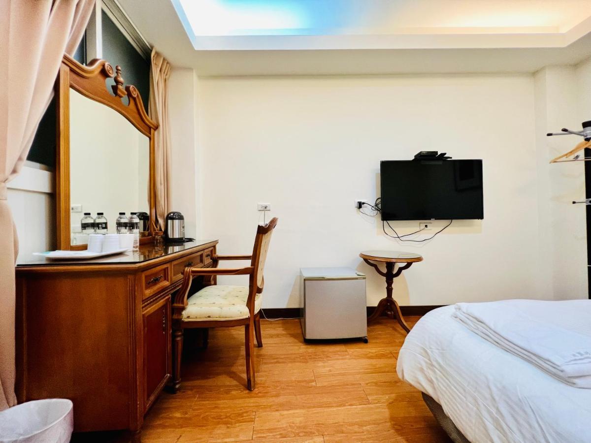 Mucha Boutique Hotel Yilan Buitenkant foto