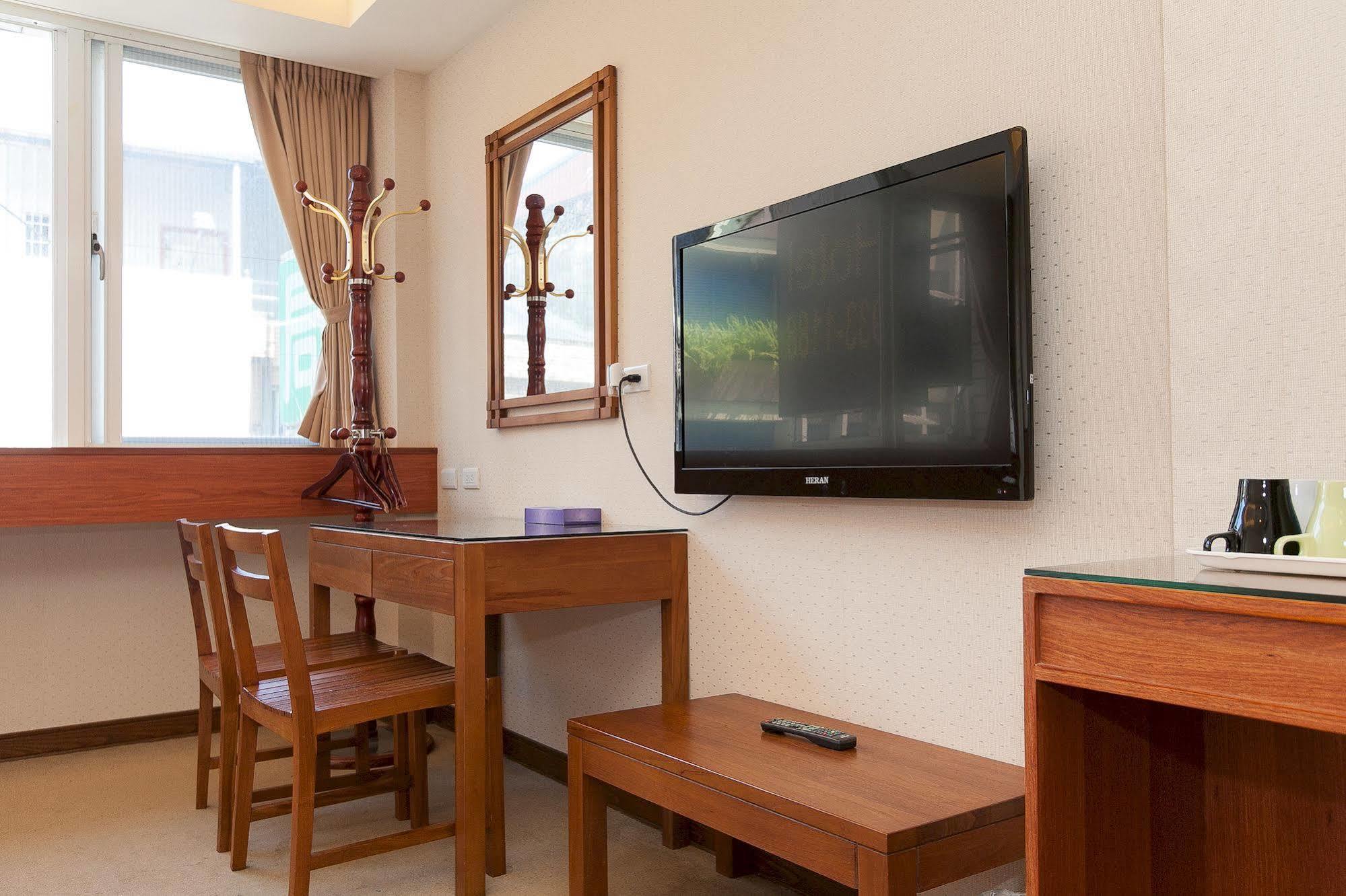 Mucha Boutique Hotel Yilan Buitenkant foto