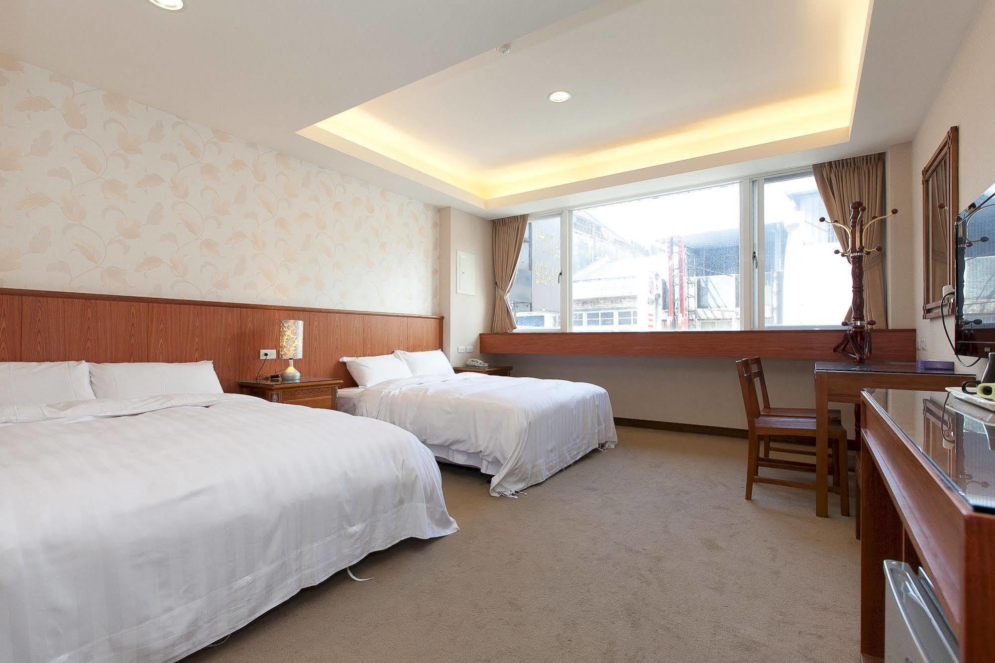 Mucha Boutique Hotel Yilan Buitenkant foto